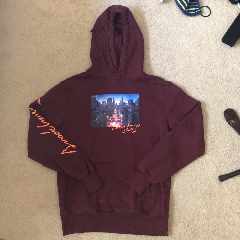 4/$20 H&M Positive Energy NYC Hoodie